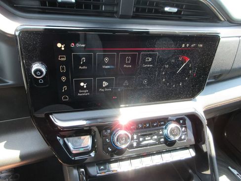 Certified 2022 GMC Sierra 1500 AT4 w/ AT4 Premium Package AWD/4WD image 34
