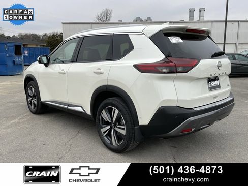 Used 2023 Nissan Rogue SL w/ SL Premium Package image 5