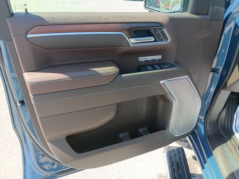 New 2026 GMC Sierra 1500 Denali w/ Denali Reserve Package image 8