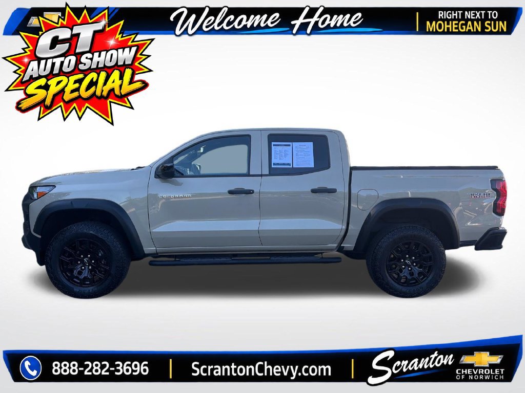 Certified 2024 Chevrolet Colorado Trail Boss w/ Technology Package AWD/4WD image 2