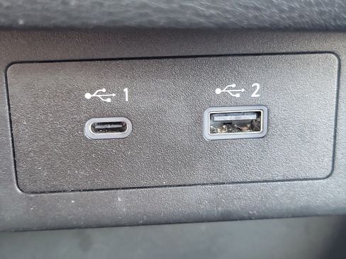Certified 2023 Nissan Rogue SV FWD image 29