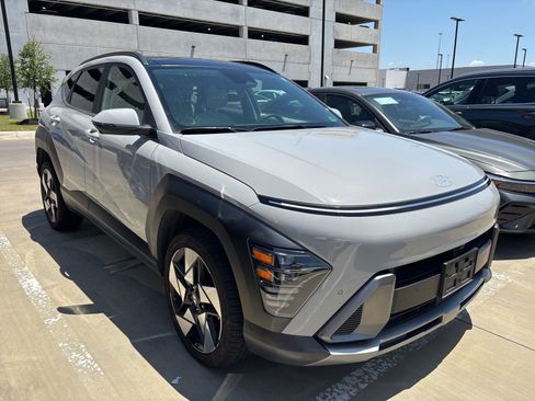 Certified 2024 Hyundai Kona Limited AWD/4WD image 3