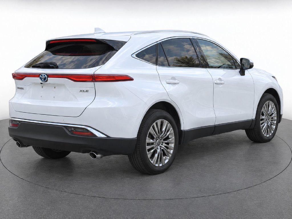 Certified 2023 Toyota Venza XLE AWD/4WD image 5