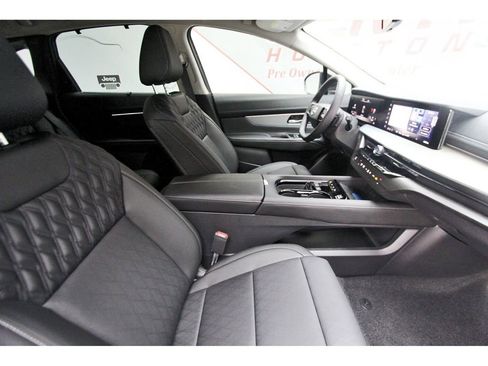 New 2026 Nissan Murano Platinum w/ Cargo Package AWD/4WD image 11