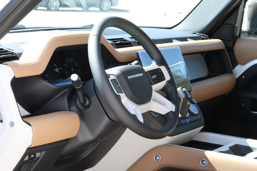 New 2026 Land Rover Defender 110 S AWD/4WD image 10