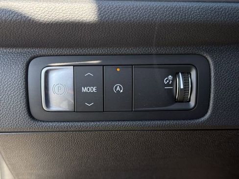 New 2026 Chevrolet Traverse LT image 20