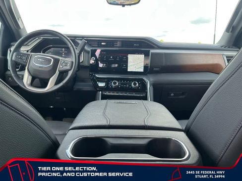 Used 2025 GMC Sierra 3500 Denali w/ Denali Reserve Package AWD/4WD image 15