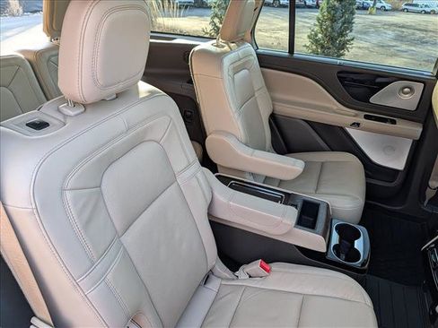 Certified 2023 Lincoln Aviator Reserve w/ Equipment Group 201A image 20