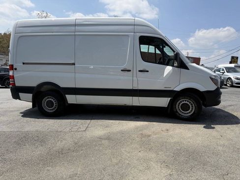 Used 2016 Mercedes-Benz Sprinter 2500 image 3