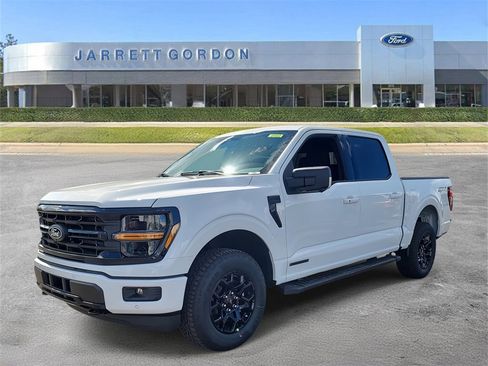 New 2025 Ford F150 XLT w/ Equipment Group 302A MID image 2