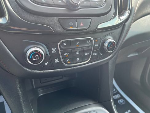 Used 2023 Chevrolet Equinox RS AWD/4WD image 19