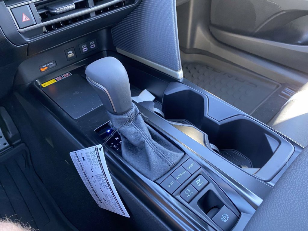 New 2026 Toyota Camry Hybrid FWD image 20
