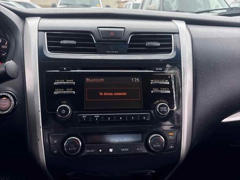 Used 2014 Nissan Altima 2.5 SV w/ Convenience Package image 21