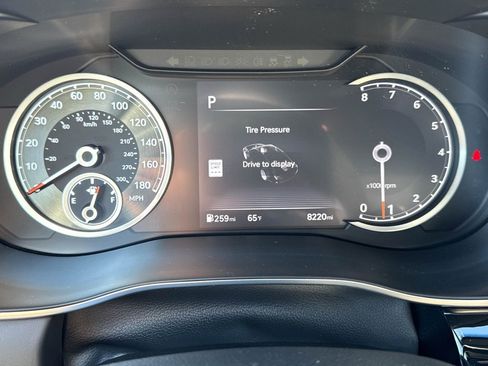 Used 2025 Genesis G70 2.5T w/ Sport Prestige Package image 6