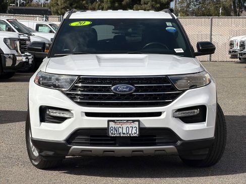 Used 2020 Ford Explorer XLT w/ Equipment Group 202A RWD image 2
