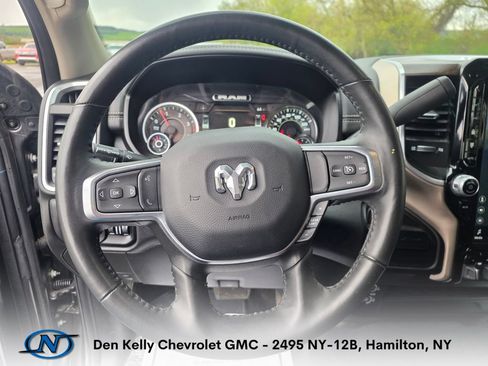 Used 2024 RAM 2500 Laramie AWD/4WD image 4