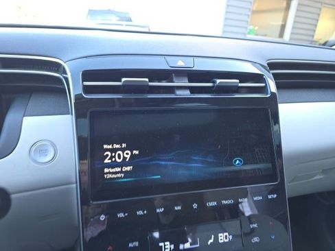 Used 2022 Hyundai Tucson Limited w/ Cargo Package image 12