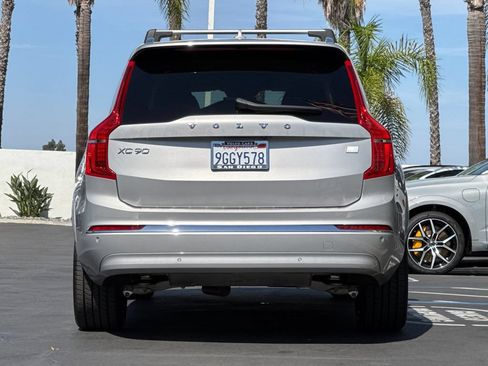 Certified 2024 Volvo XC90 T8 Plus AWD/4WD image 4