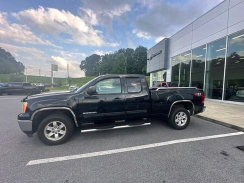 Used 2012 GMC Sierra 1500 SLE w/ Power Tech Package AWD/4WD image 2