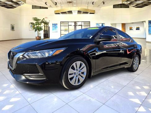Used 2023 Nissan Sentra S image 3