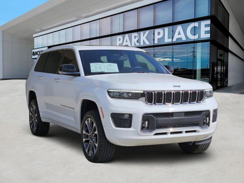 Used 2021 Jeep Grand Cherokee L Overland w/ Luxury Tech Group IV image 2