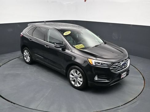 Used 2022 Ford Edge Titanium w/ Equipment Group 301A AWD/4WD image 30