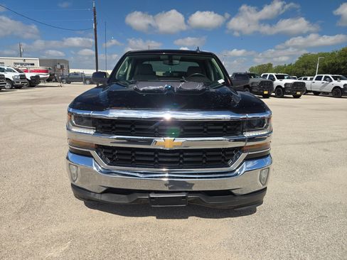 Used 2018 Chevrolet Silverado 1500 LT w/ Texas Edition RWD image 8