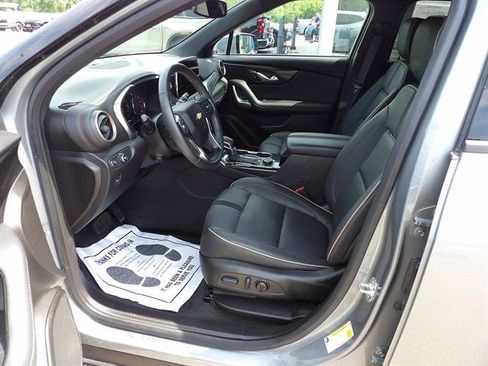 Used 2024 Chevrolet Blazer Premier w/ Enhanced Convenience Package AWD/4WD image 15