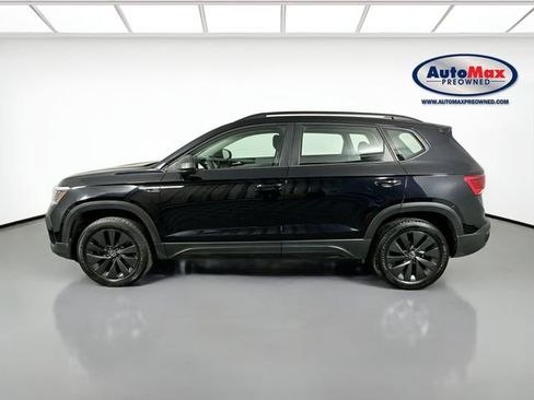 Used 2024 Volkswagen Taos S image 8
