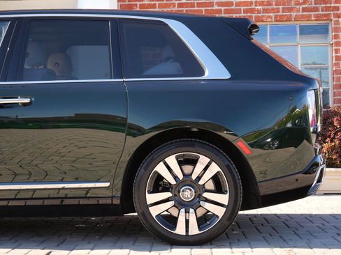 Used 2026 Rolls-Royce Cullinan AWD/4WD image 22
