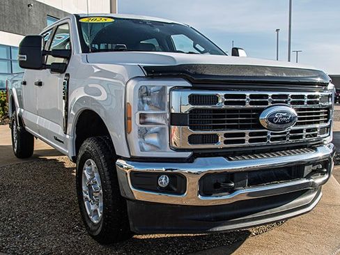 Used 2025 Ford F250 XLT w/ FX4 Off-Road Package image 7