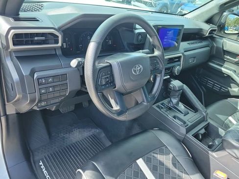 Used 2025 Toyota Tacoma SR image 18