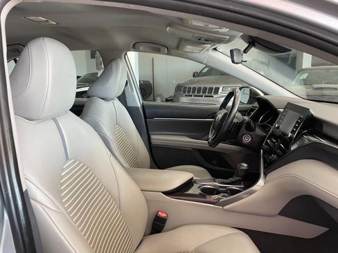 Used 2021 Toyota Camry SE image 26