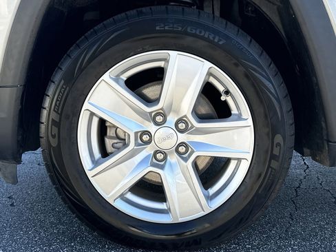 Used 2022 Jeep Compass Latitude image 29