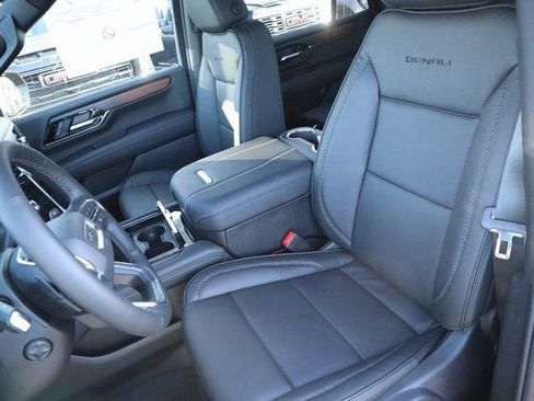 New 2026 GMC Yukon Denali w/ Sun & Power Step Package AWD/4WD image 26