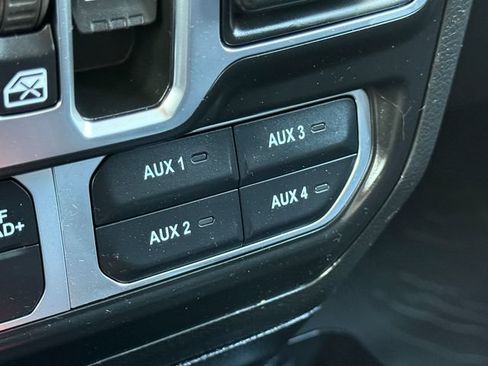 Used 2021 Jeep Gladiator Mojave AWD/4WD image 40