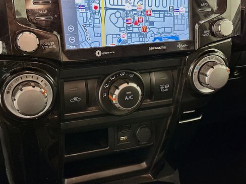 Used 2024 Toyota 4Runner TRD Off-Road Premium image 24