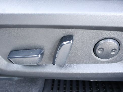 Used 2024 Mitsubishi Outlander SEL image 13