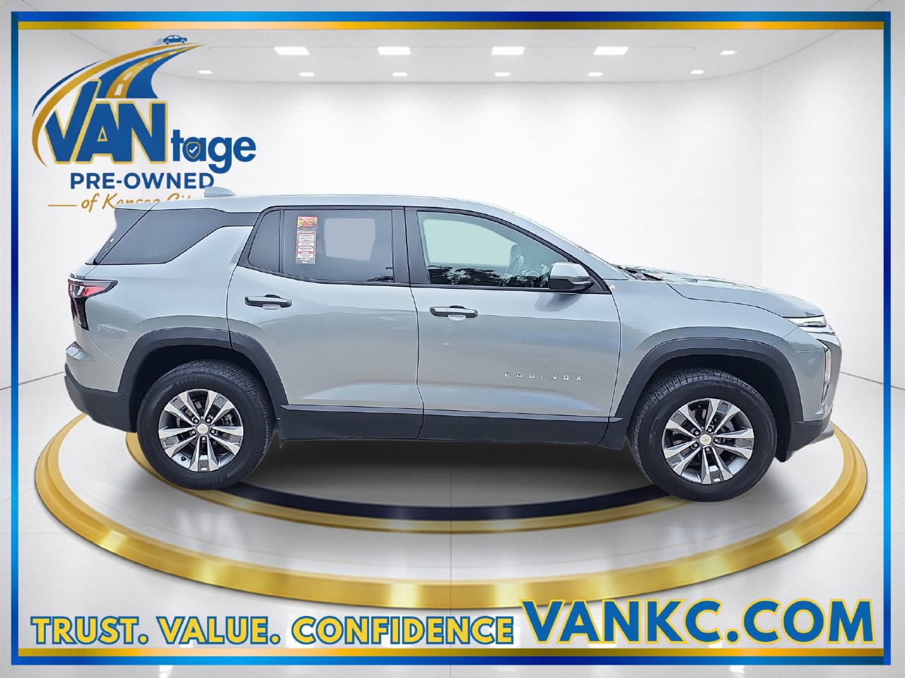 Used 2025 Chevrolet Equinox LT FWD image 5