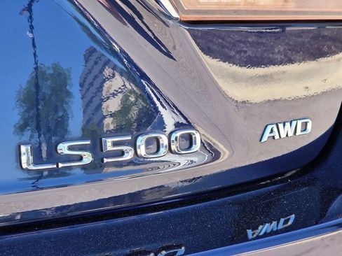 Used 2018 Lexus LS 500 AWD w/ Luxury Package image 8