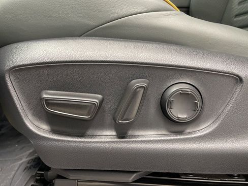 Used 2025 Toyota Tacoma 4x4 Double Cab Hybrid image 28