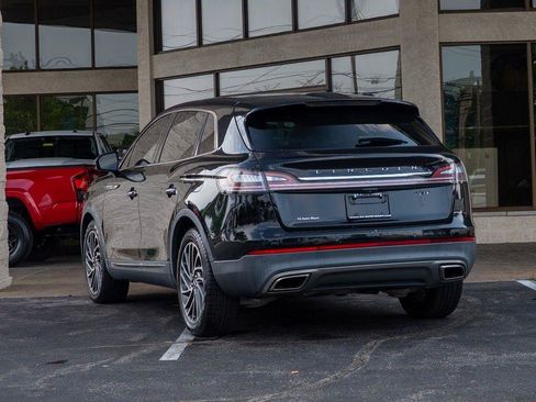 Used 2019 Lincoln Nautilus Reserve FWD image 4