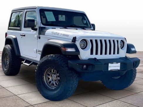 Used 2018 Jeep Wrangler Sport AWD/4WD image 2