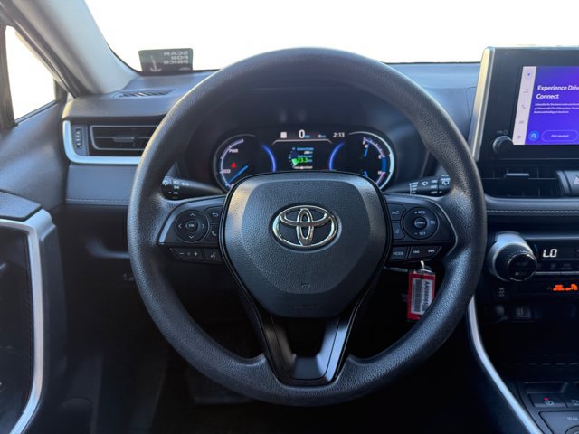 Used 2023 Toyota RAV4 LE AWD/4WD image 14