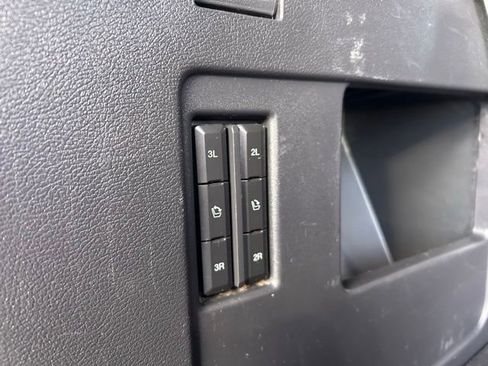 Used 2024 Ford Expedition Limited image 52