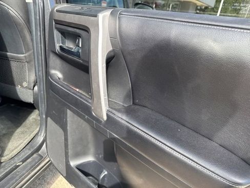 Used 2016 Toyota 4Runner SR5 image 41