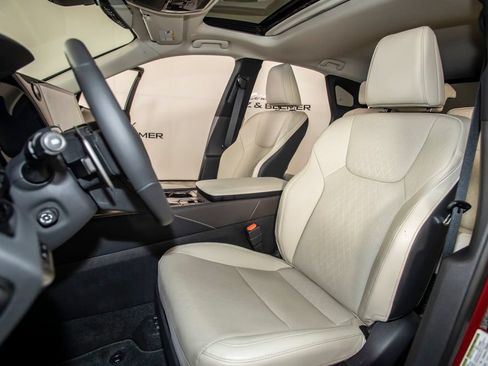 Used 2025 Lexus RX 350 w/ Convenience Package AWD/4WD image 13