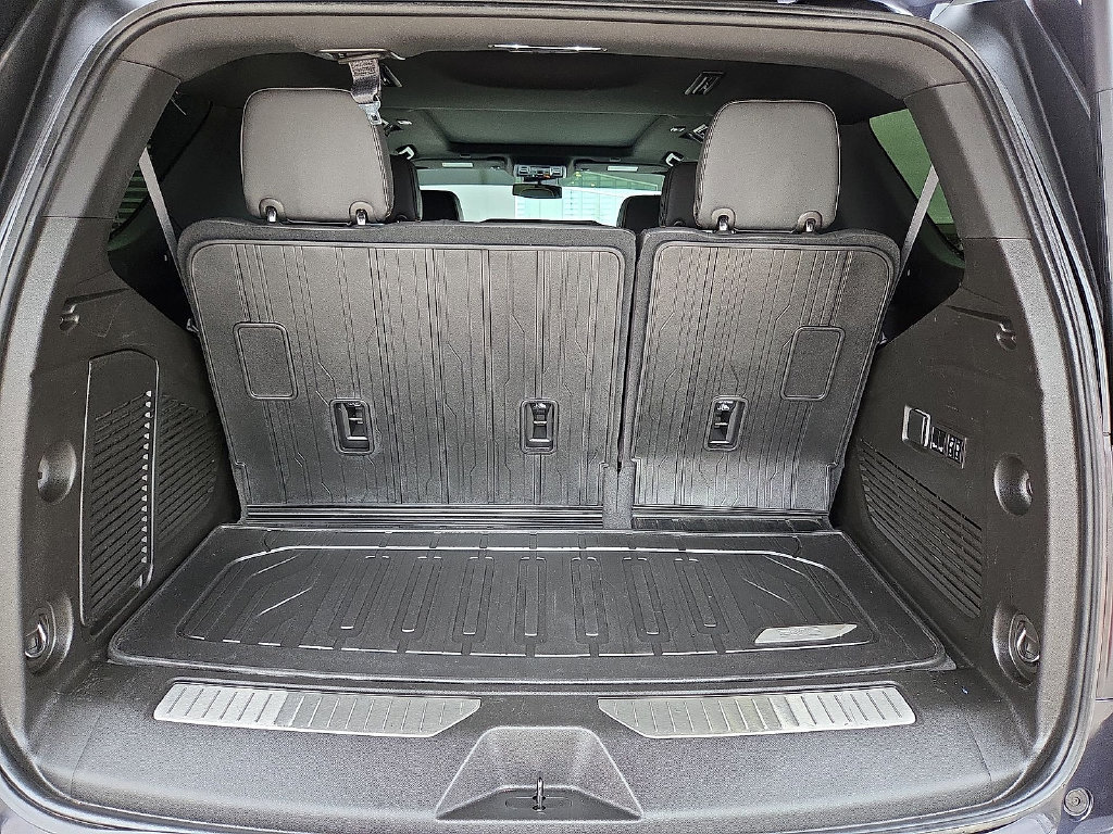 Used 2023 GMC Yukon AT4 w/ AT4 Premium Plus Package AWD/4WD image 12