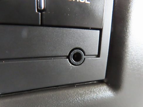 Used 2023 GMC Savana 2500 w/ Driver Convenience Package image 9