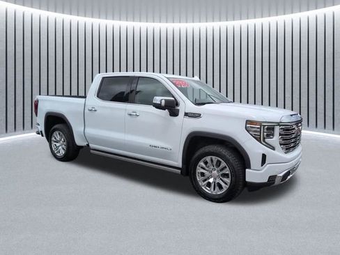 Certified 2023 GMC Sierra 1500 Denali AWD/4WD image 3